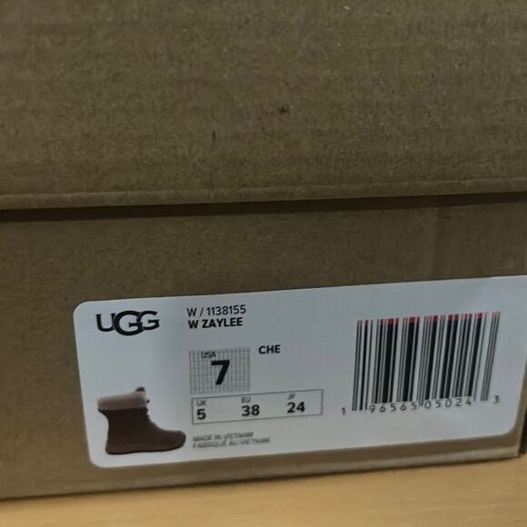 NEW UGG 7 Women's Chestnut Adirondack Waterproof Wool Blend Insulated … - Picture 3 of 13